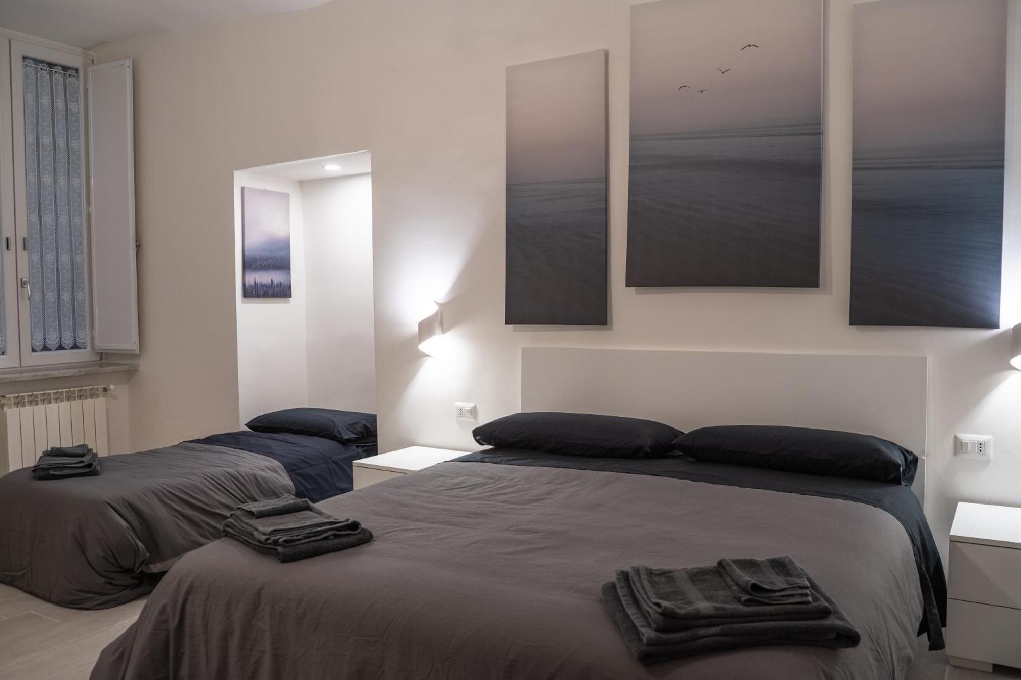 Dietro Al Plebiscito Luxury Suite Neapel Exterior foto