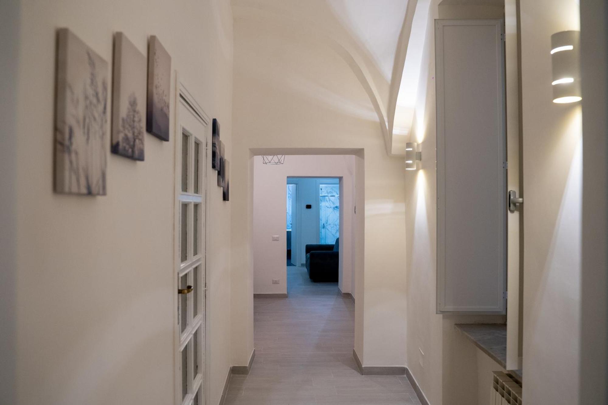 Dietro Al Plebiscito Luxury Suite Neapel Exterior foto